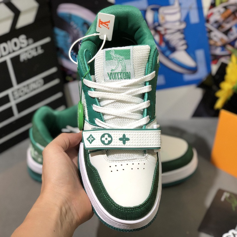 lv trainer green